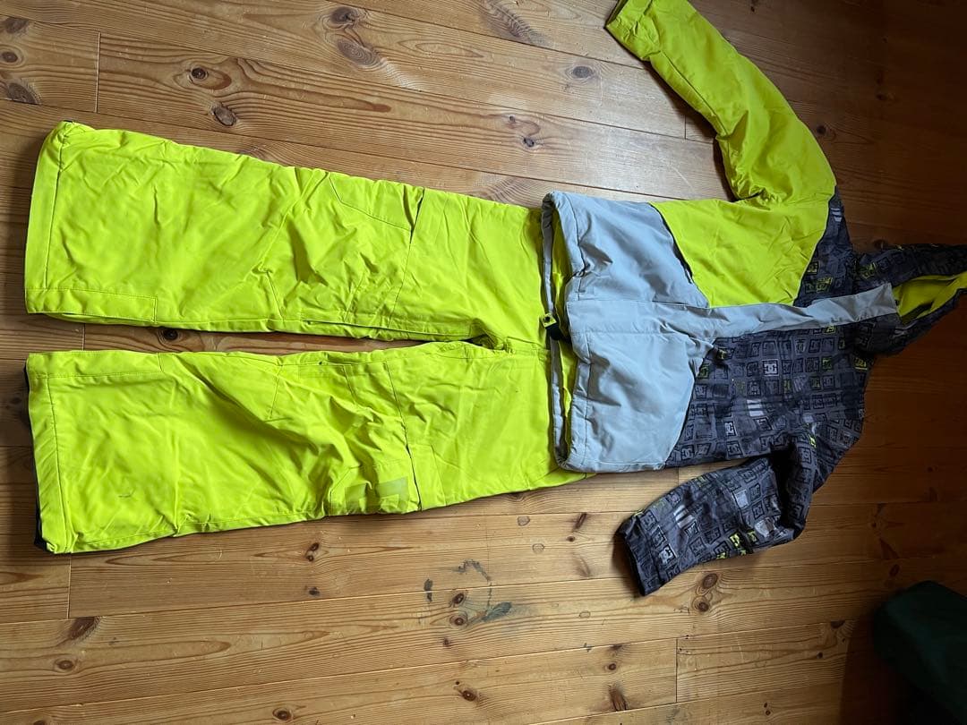 DC 子供用スノーボードウェア Mサイズ ボード、ブーツセット