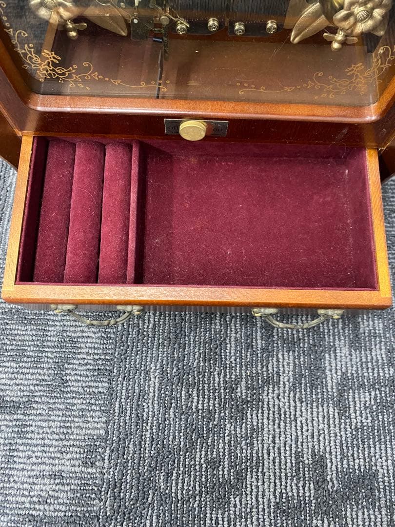 SANKYO サンキョー　オルゴール　青きドナウ　ジュエリーボックス　蜂