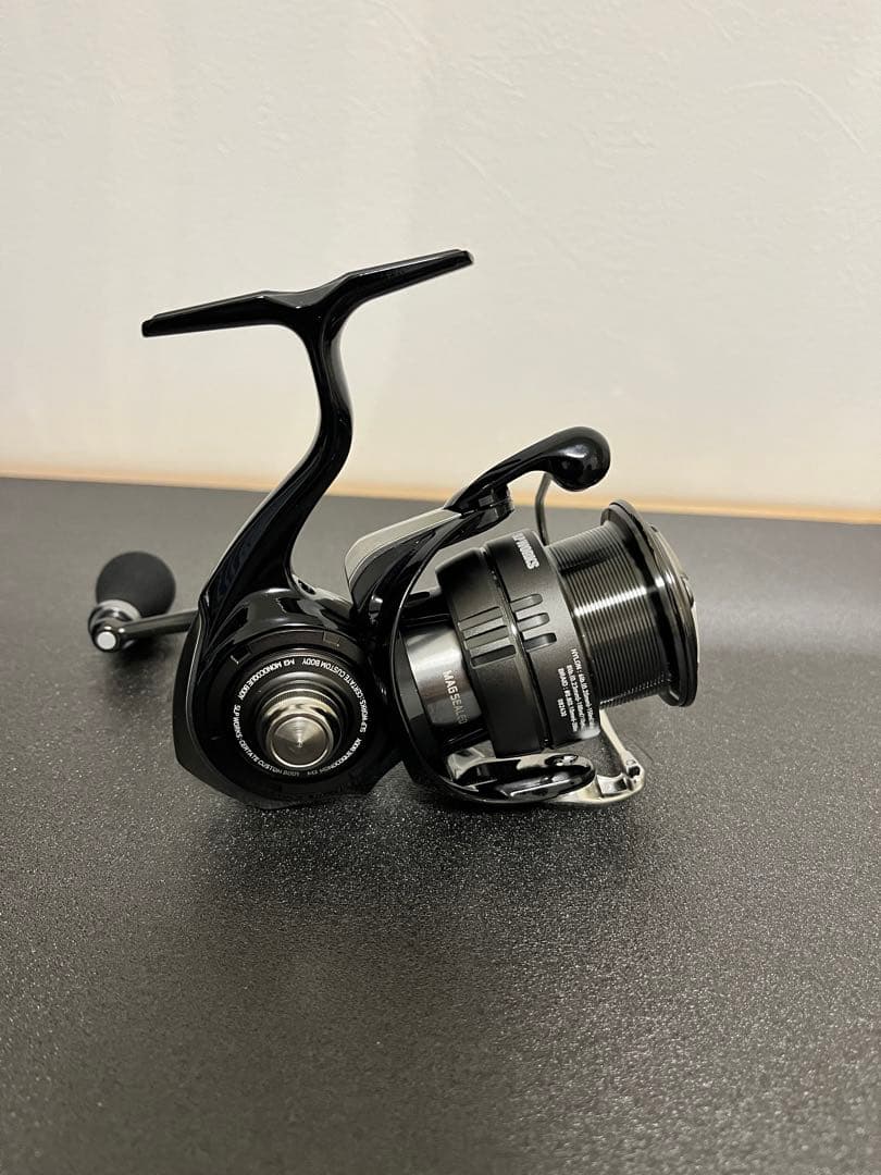 ダイワ　24セルテートカスタムボディ　LT3000XH-SLPW