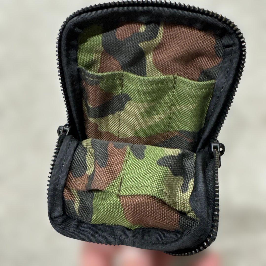 万年筆ケース　(５本挿)