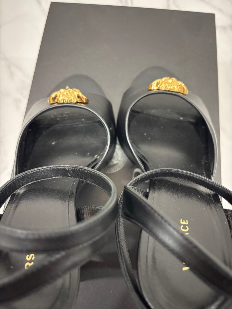 VERSACE ブラックレザーサンダル サイズ36