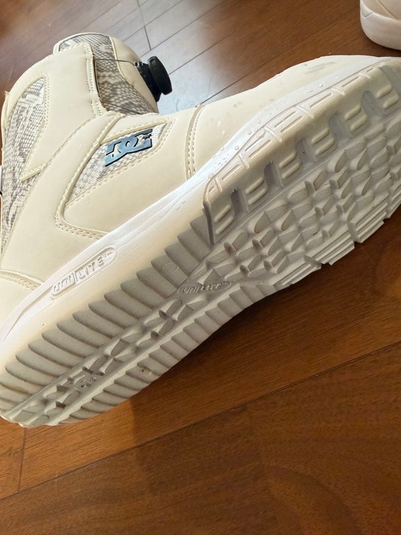 【使用1回のみ】DC スノーボードブーツ 24cm レディース 2023年モデル