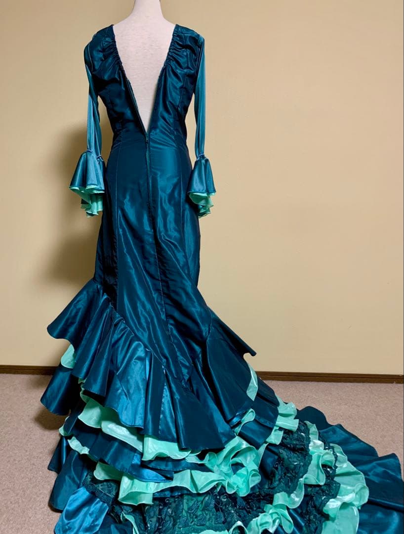 フラメンコ衣装　バタデコーラ ブルーグリーン✖️ターコイズブルー