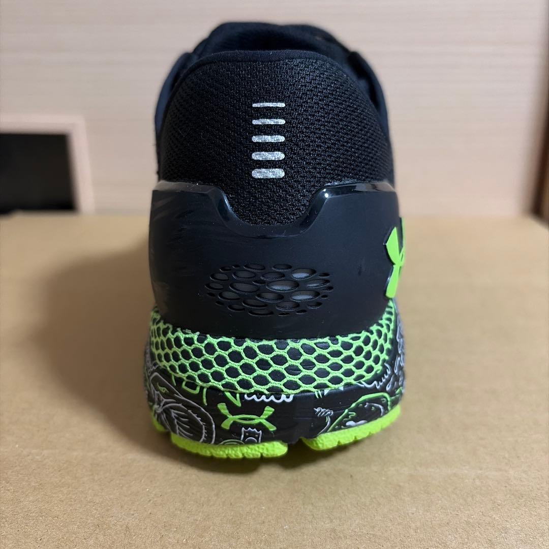 （美品）アンダーアーマー ホバーソニック 4 WEB限定 25.5cm