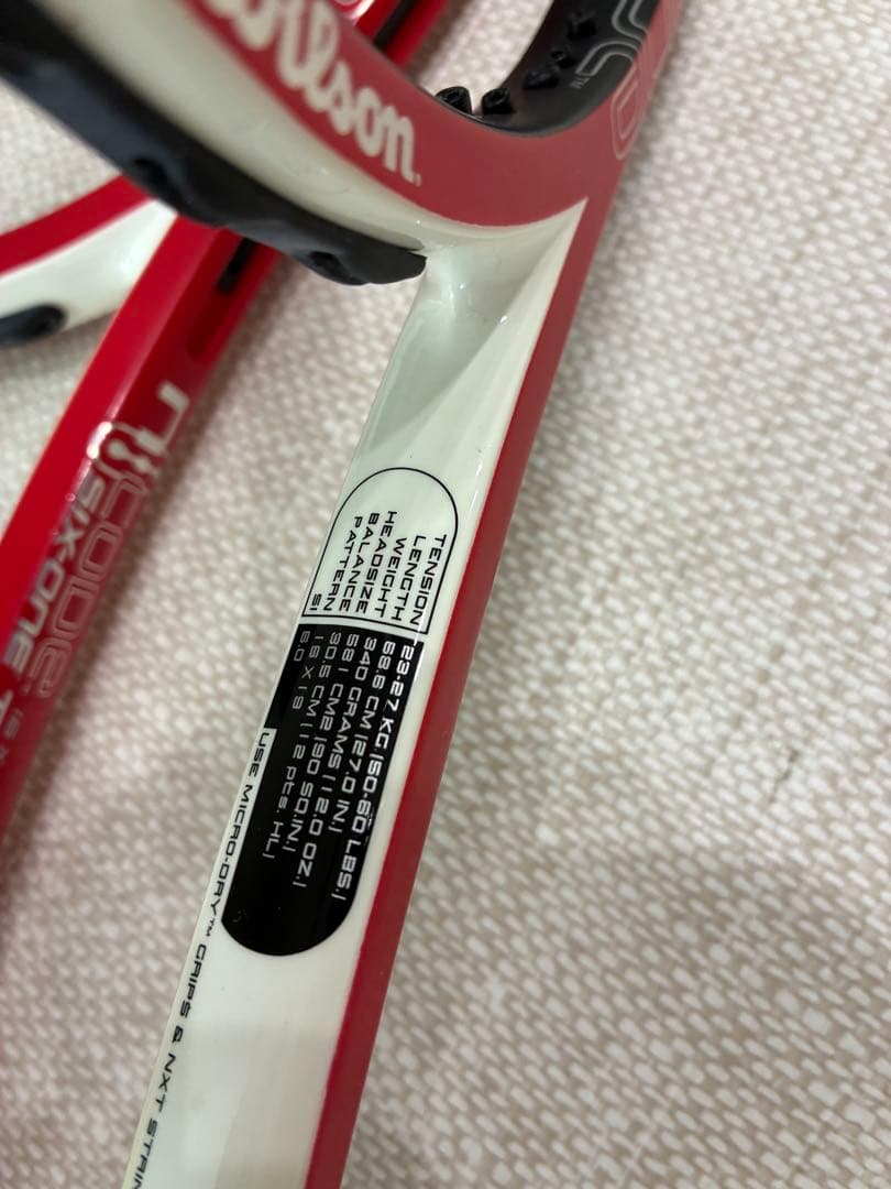 Wilson フェデラーモデル　テニスラケット