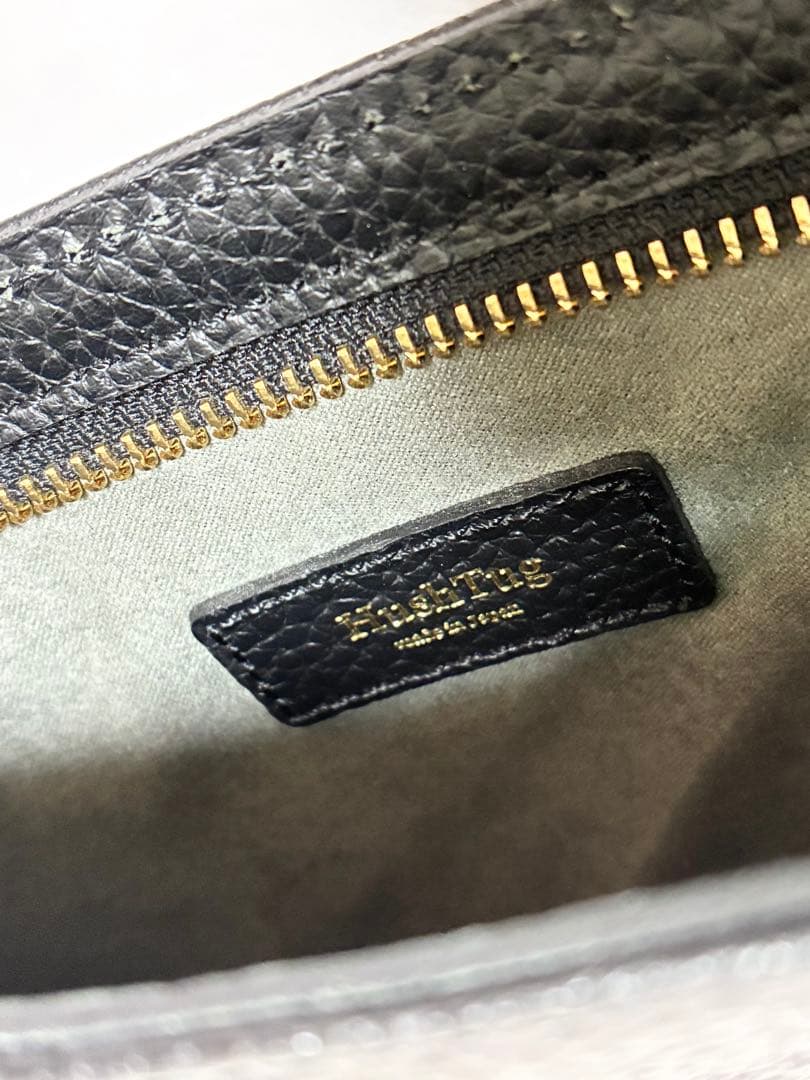 HushTug ハッシュタグ サコッシュ ショルダーバッグ／本革 レザー