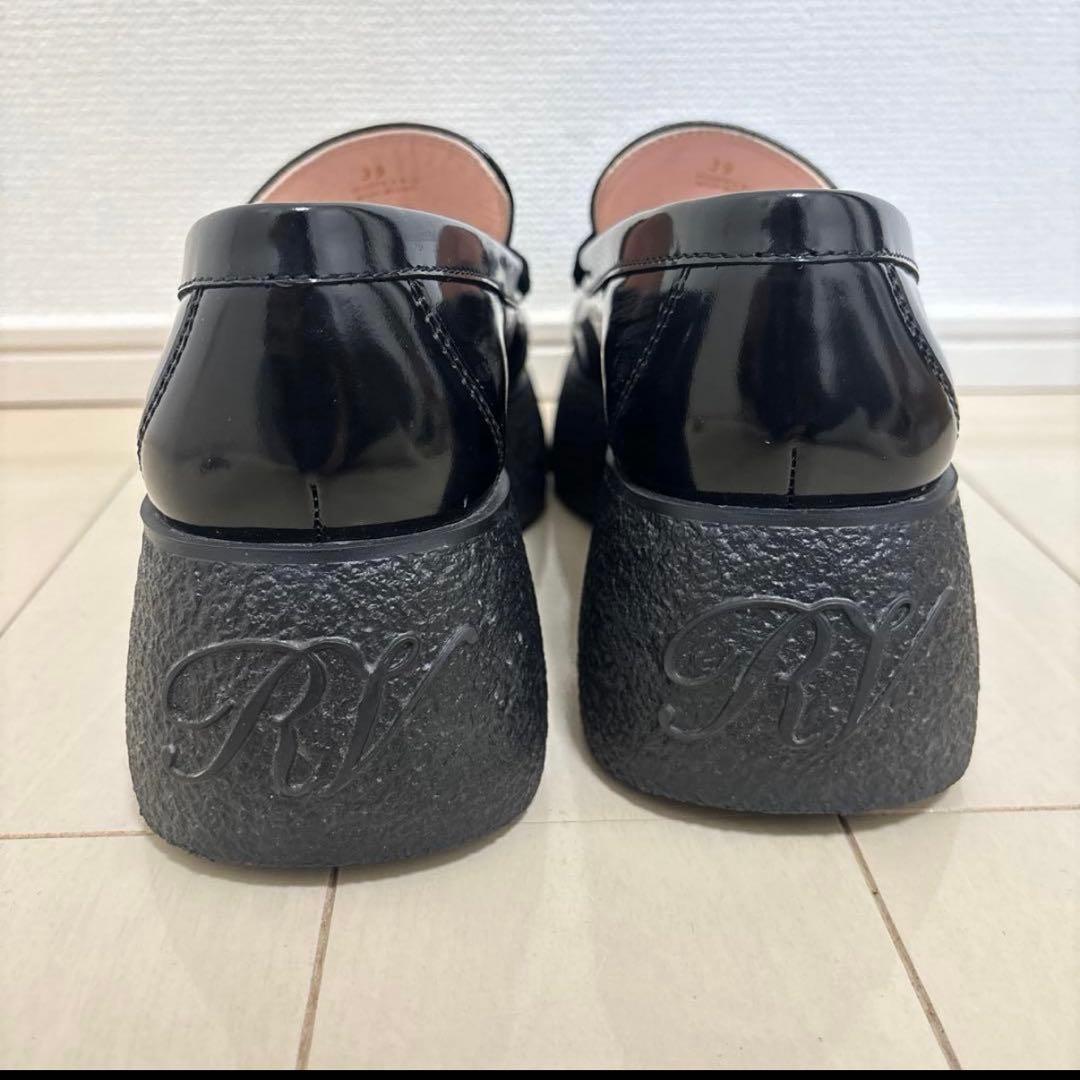 Mimi　 黒 厚底ローファー 金具付き Roger vivier
