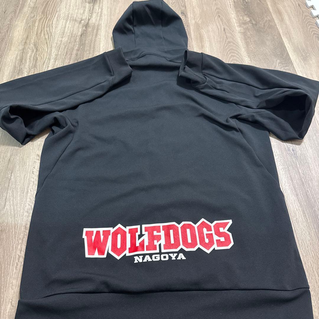 WOLFDOGS名古屋　パーカー