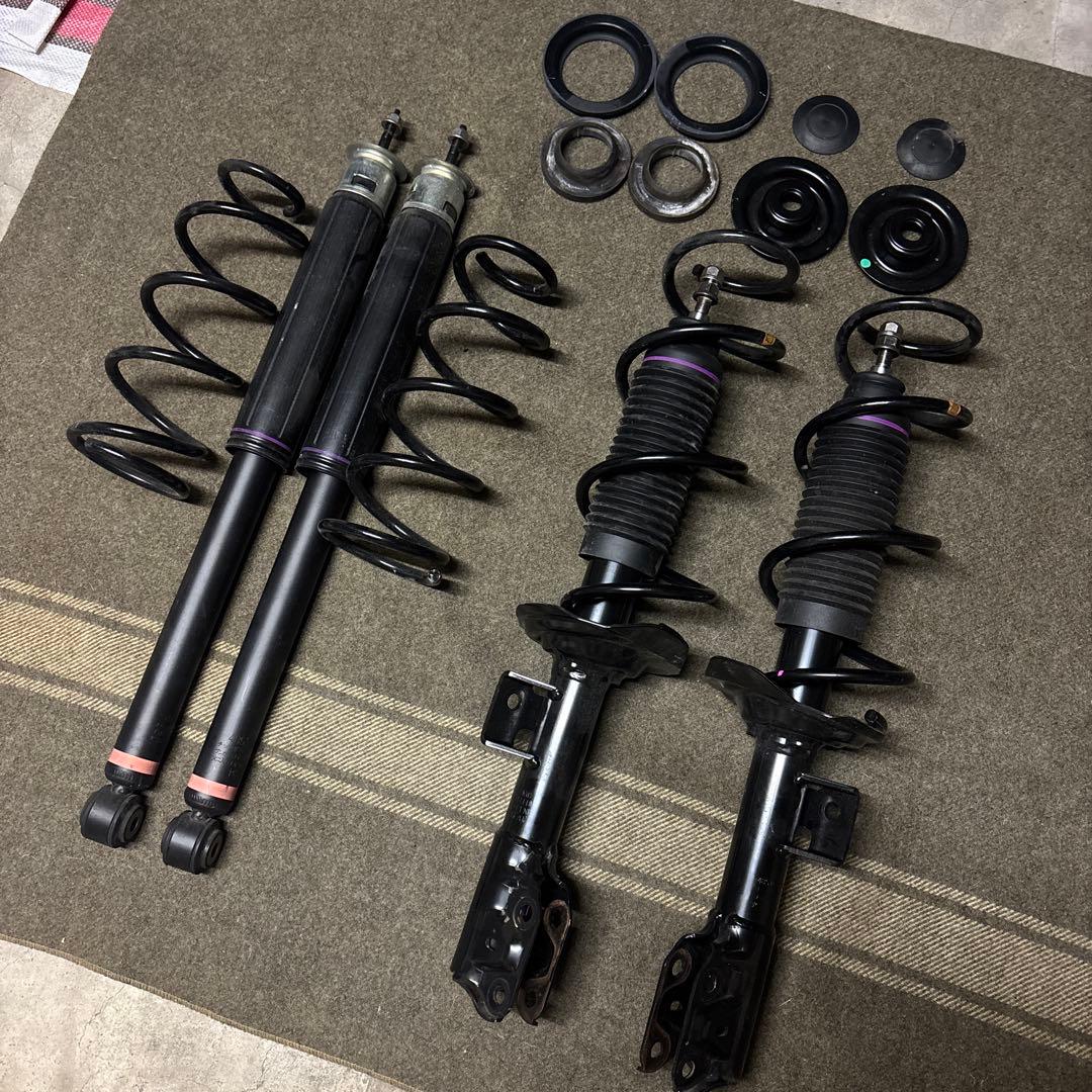 トヨタライズA210A(4WD)純正サスペンションキット ショックアブソーバー