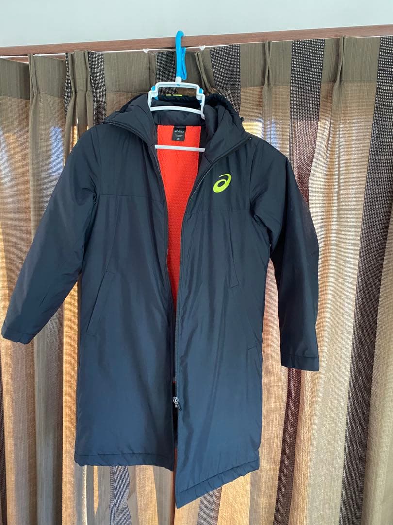 asics アシックス　ベンチコート　140㎝