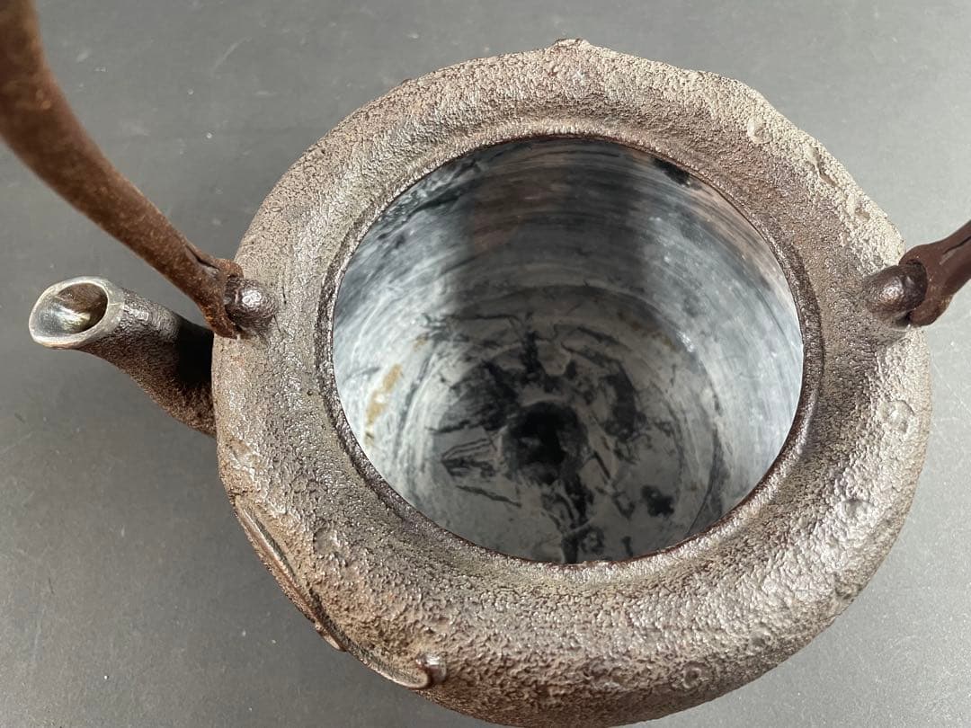 18 最終値下げ　釜師 庄司光洞 銀粒 象嵌 雨龍 銀口 鉄瓶 共箱 茶道具