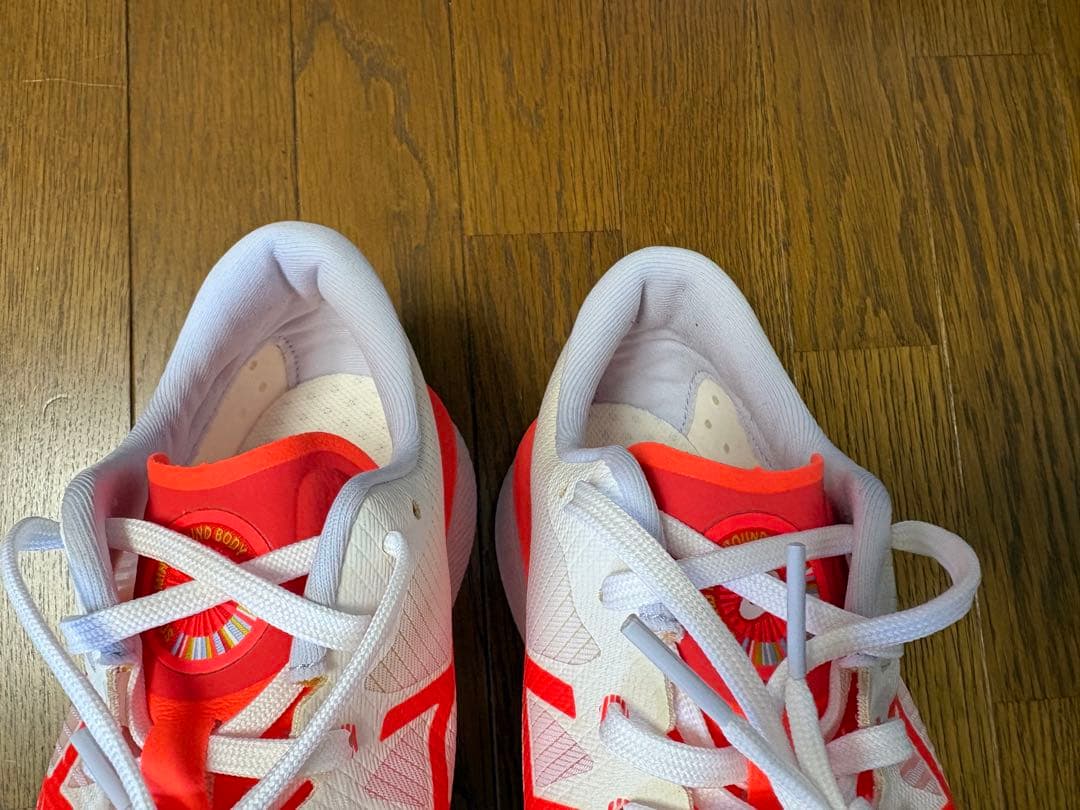 アシックスマジックスピード3 27.0cm ホワイト/レッド