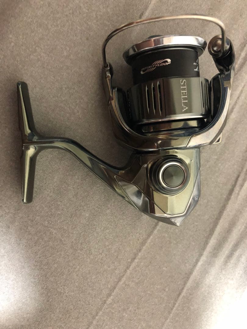 SHIMANO 22ステラC2500S スピニングリール