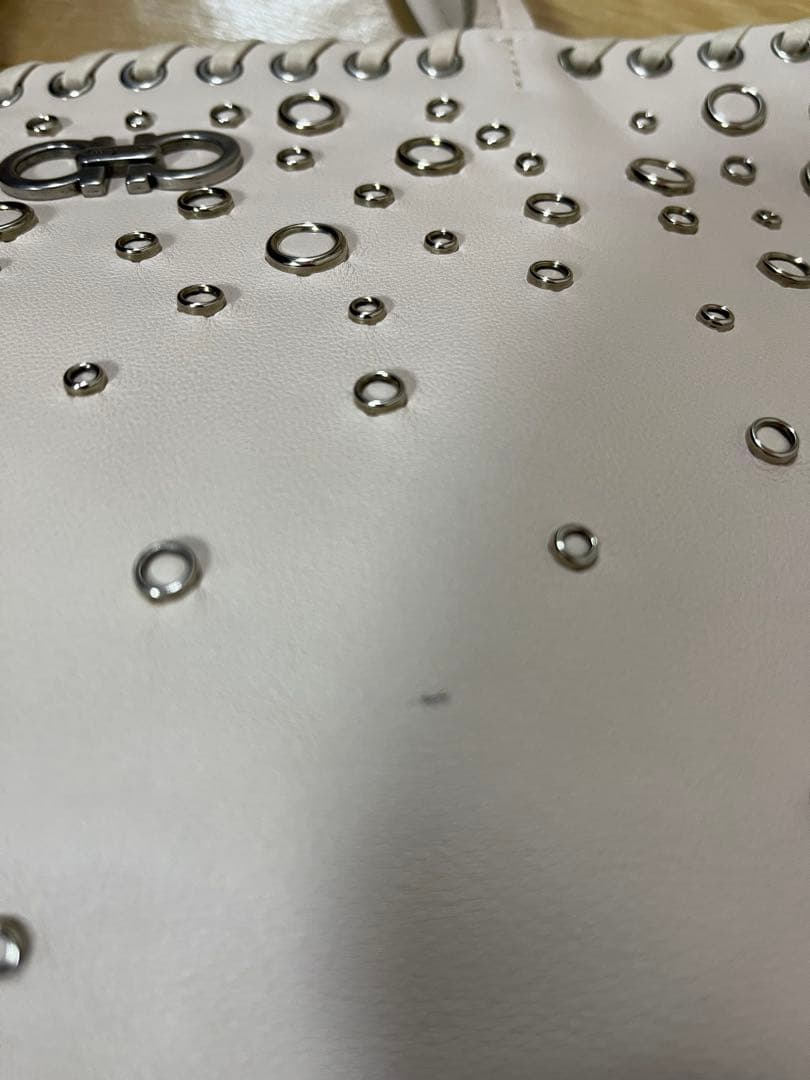 Ferragamoトートバッグ