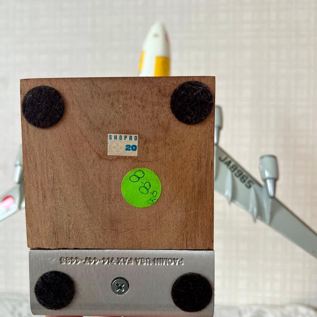 ANA 全日空 JA8965 747-400 ポケモンジェット 模型 1/200