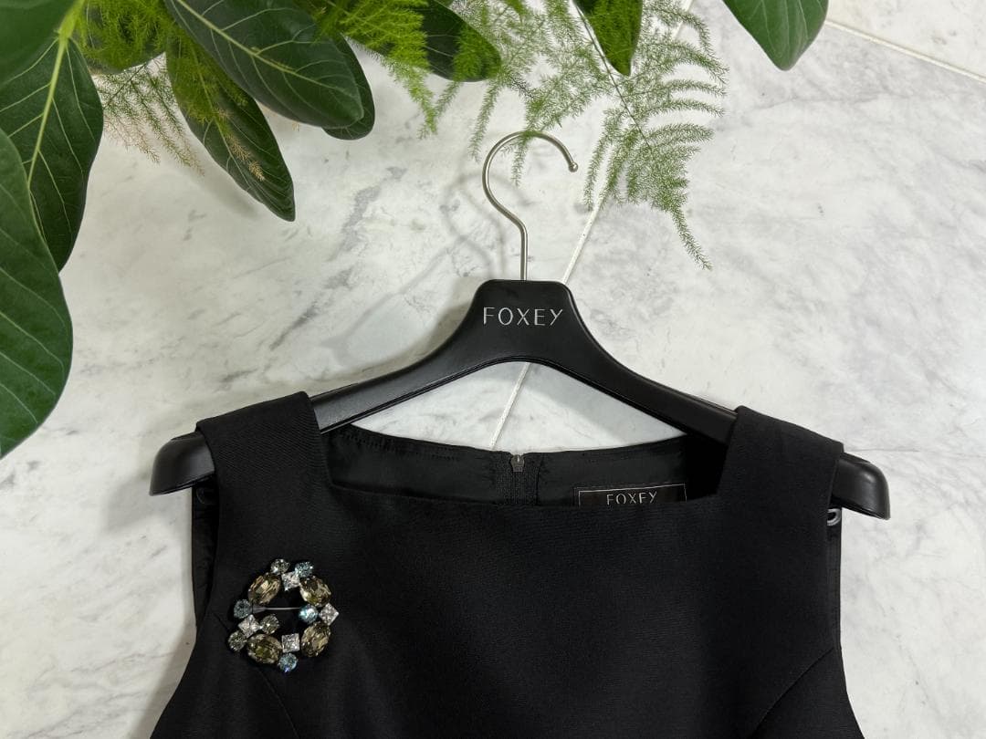 新品同様★【定価：￥138,600】★近年★FOXEY/フォクシー ギモーヴ38