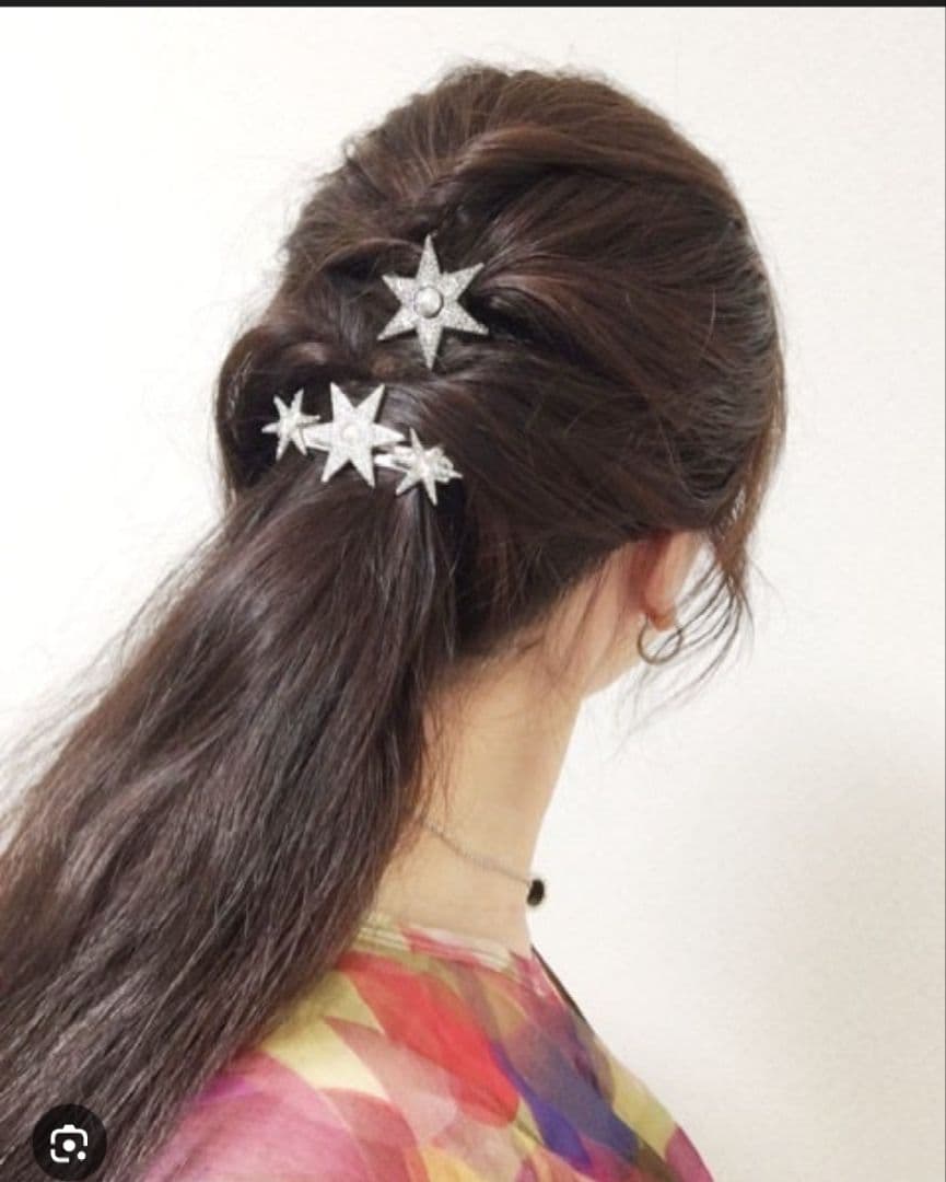 acca ホリデー　星型ヘアクリップ