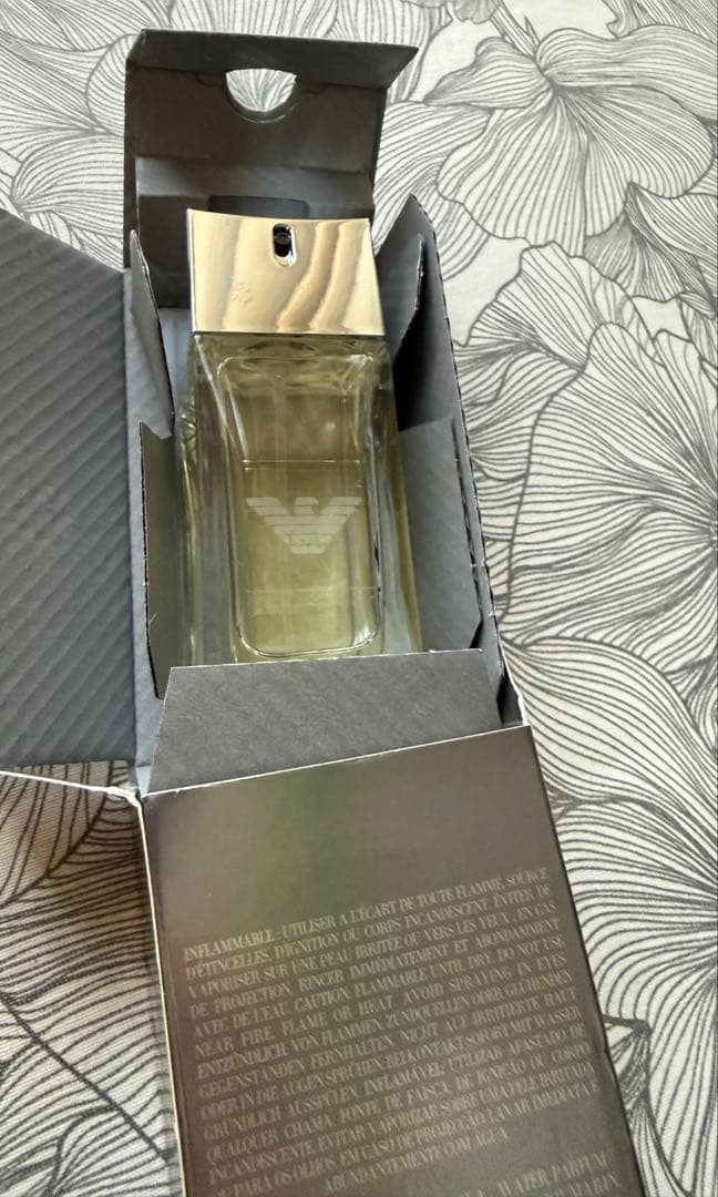 未使用近い　エンポリオアルマーニ ダイアモンズ フォーメン EDT 50ml