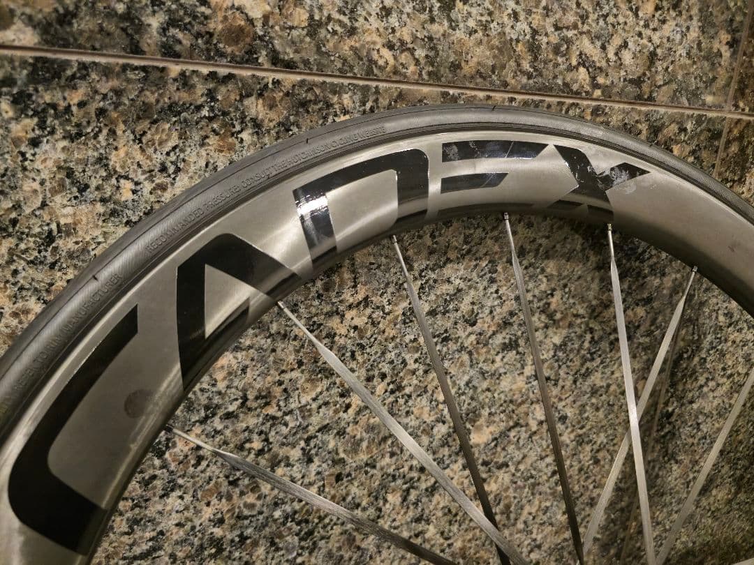 CADEX 50 ULTRA Disc Tubeless シマノフリー