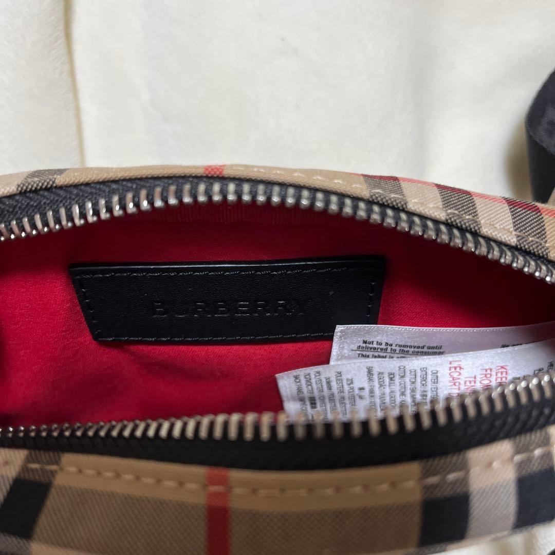Burberry ボディバッグ　ウエストポーチ