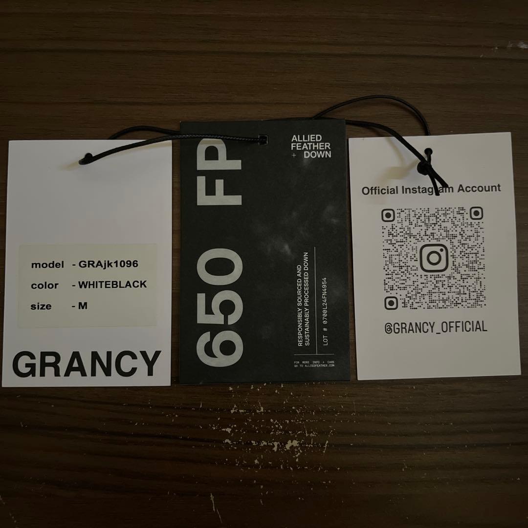 【GRANCY】プリントショートリアルダウン ホワイト Mサイズ