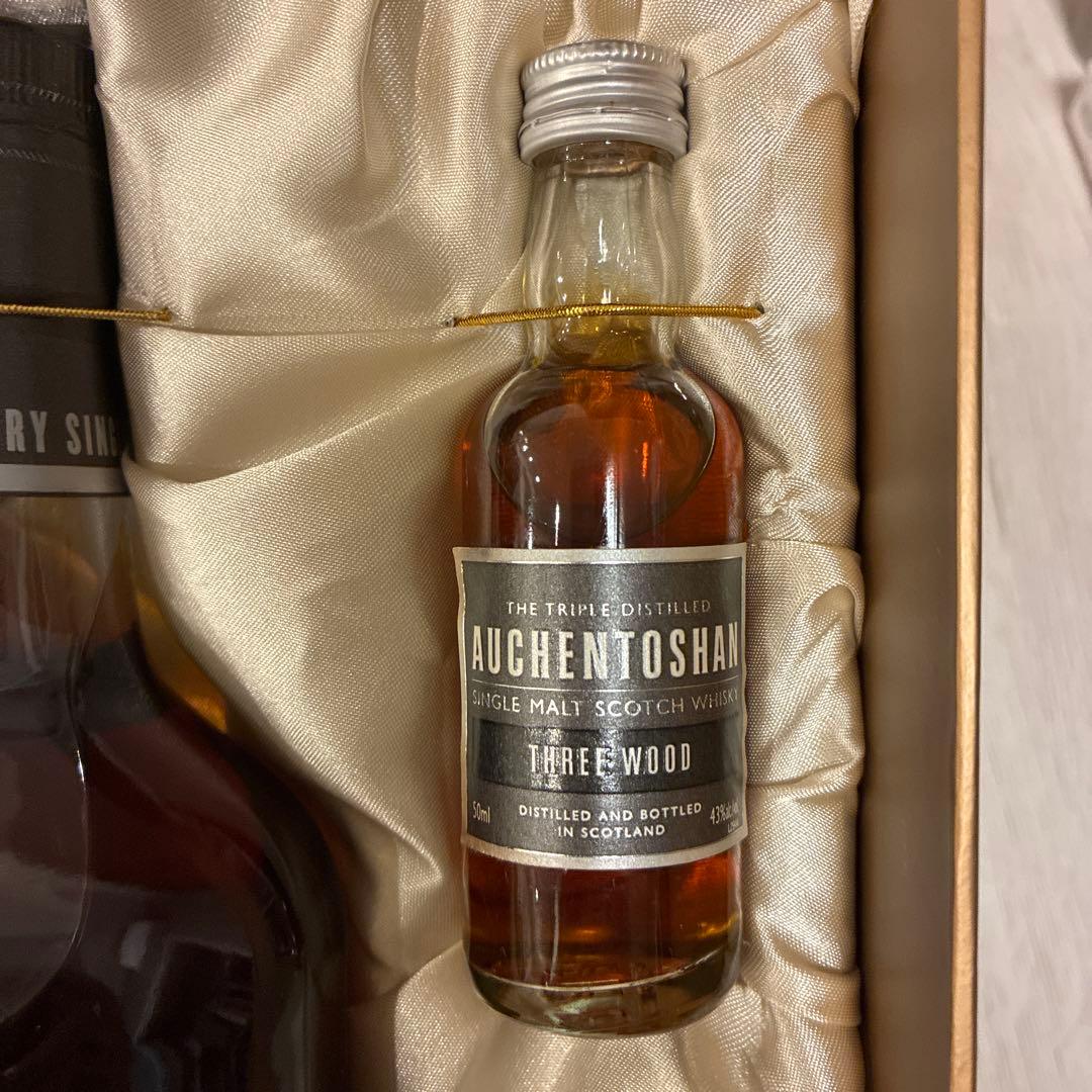 オーヘントッシャン　スリーウッド700mlギフトセット（ミニボトル50ml付き）