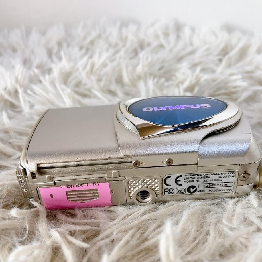 OLYMPUS μ-10 コンパクトデジタルカメラ 3.2メガピクセル