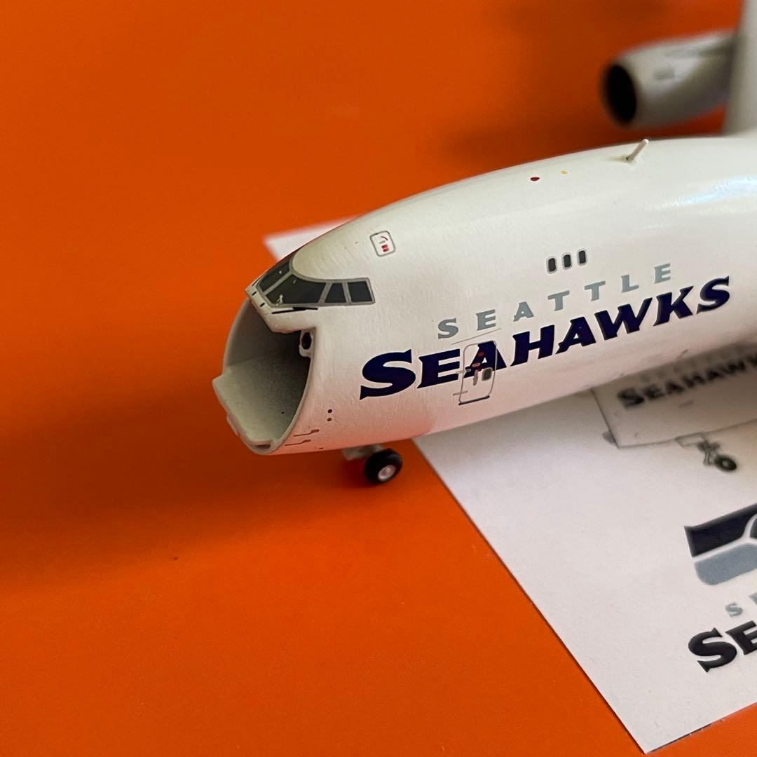 BOEING 747-8F ハウス SEATTLE SEAHAWKS 1:400