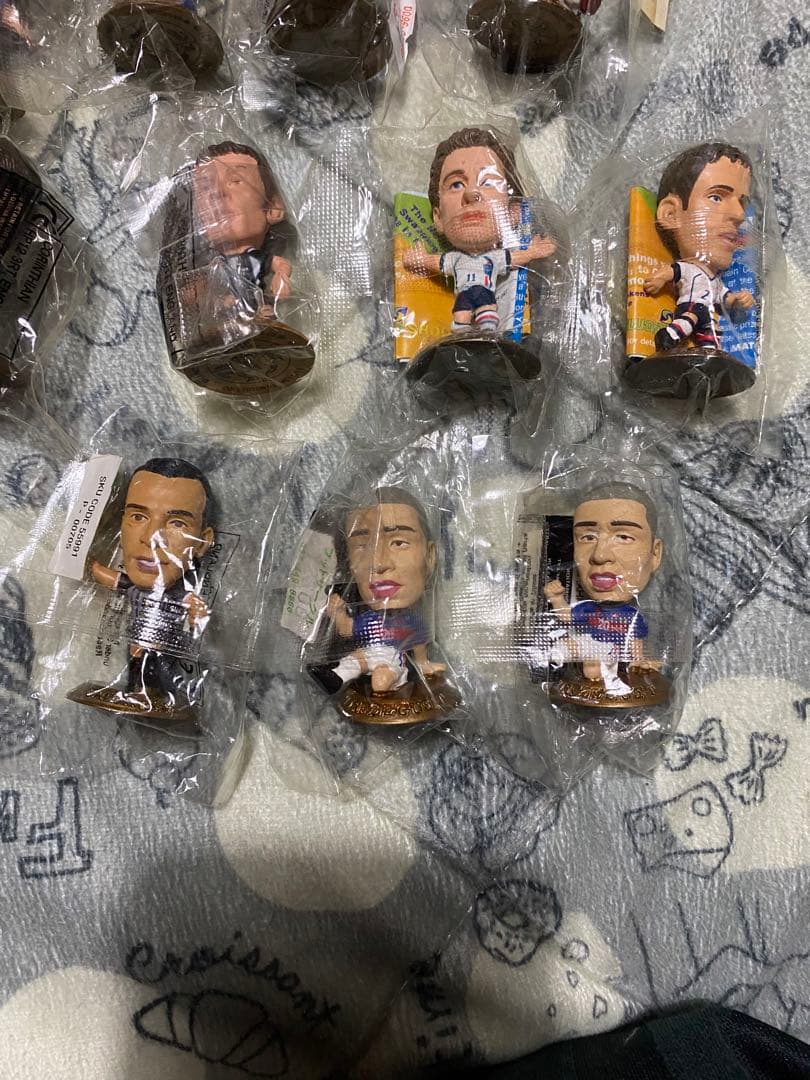 CORINTHIAN コリンシアン　金属系色台座など合計約100個セット