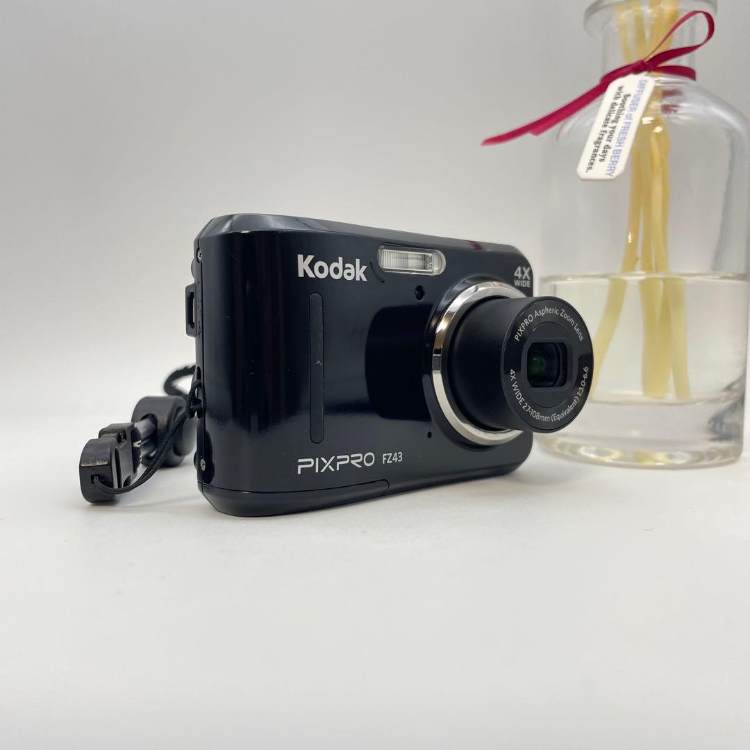 美品✨Kodak PIXPRO FZ43✨動作確認済 スマホ転送OK 単三電池♪