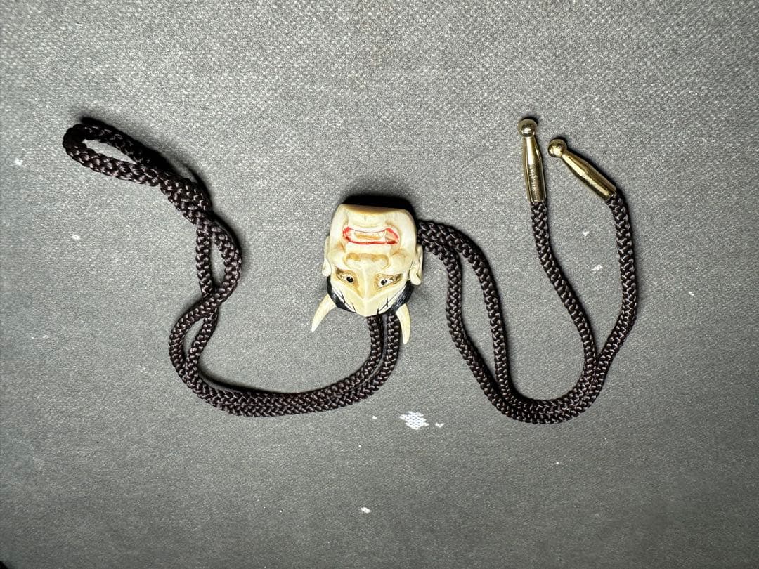 極上　般若　ループタイ　天然素材　アンティーク　和彫　置物　骨董　飾り物