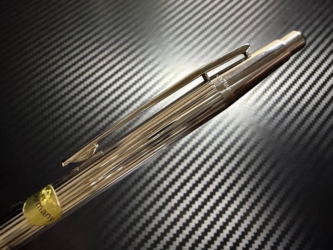 未使用に近い モンブラン ノブレスシルバー No.1957 ボールペン