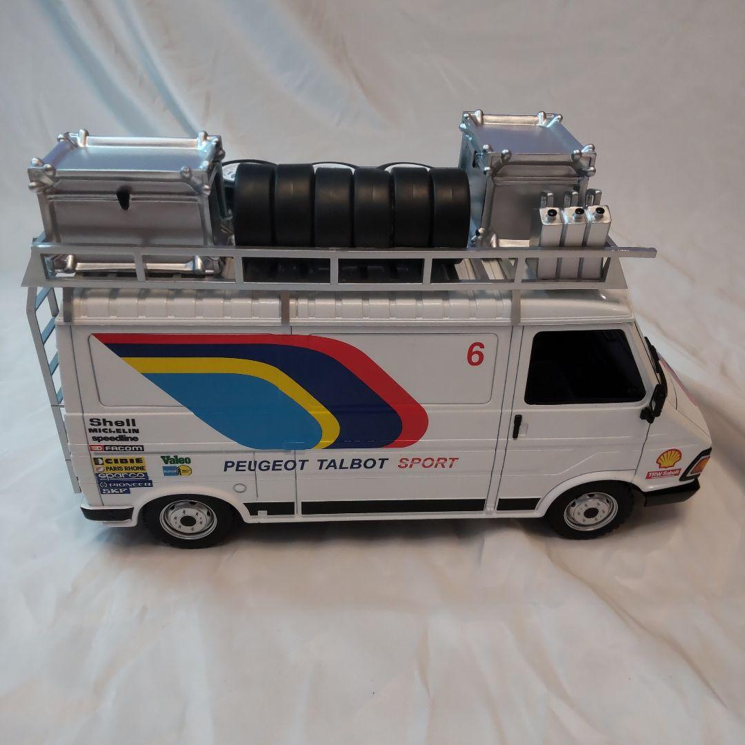 1/18 イクソ　フィアット 242 プジョー仕様　サポートカー