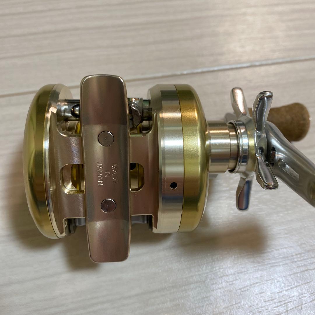 Daiwa ダイワ ベイトリール ミリオネア CV-Z 105L