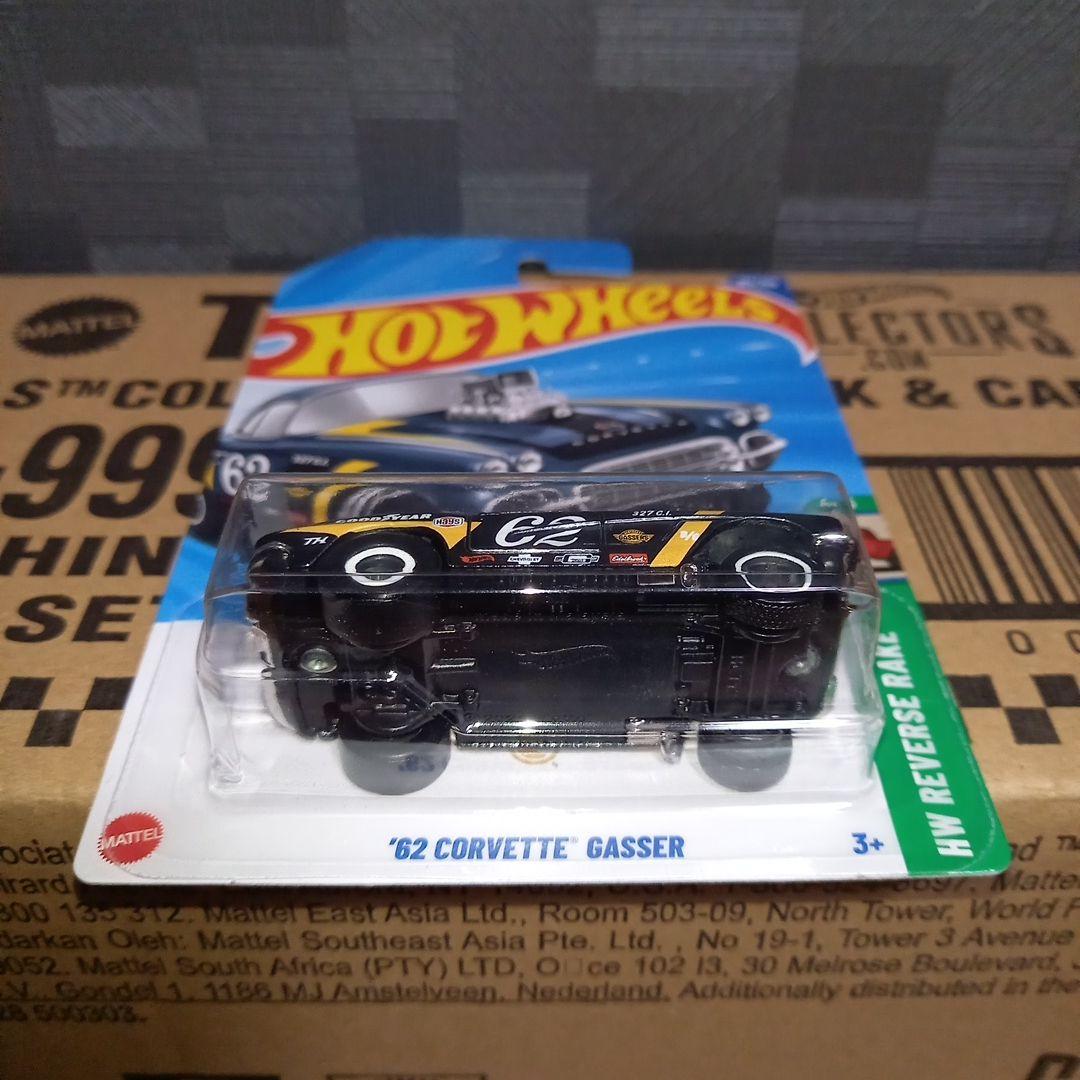 ホットウィールスーパートレジャーハント 62コルベットギャッサーCORVETTE
