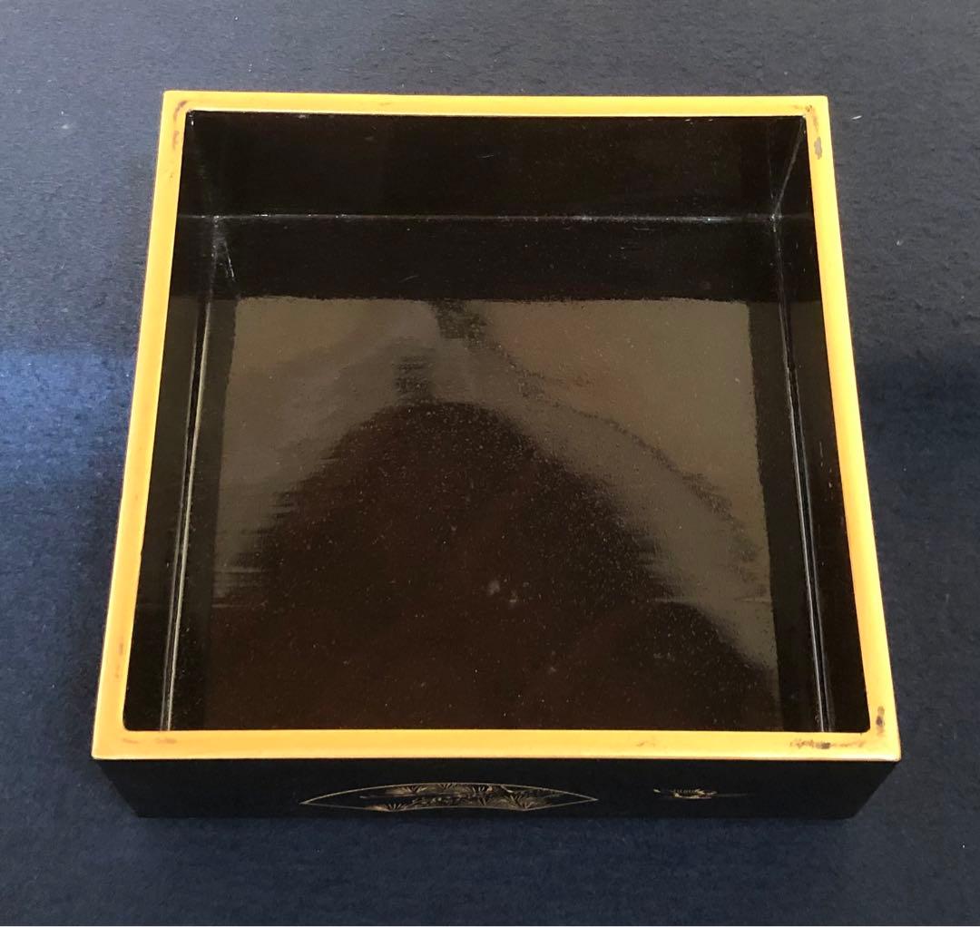 《R》黒内梨地 沈金扇松竹梅図 四段重 替蓋 木製漆器 木箱　260128く2