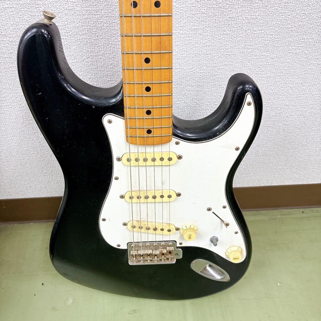 ＃Fender Stratocaster ブラック エレキギター部品欠品あり