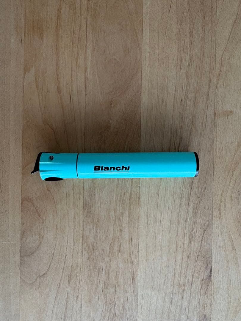 【美品・即購入可・価格交渉可】 Bianchi 携帯工具セット パンク修理キット