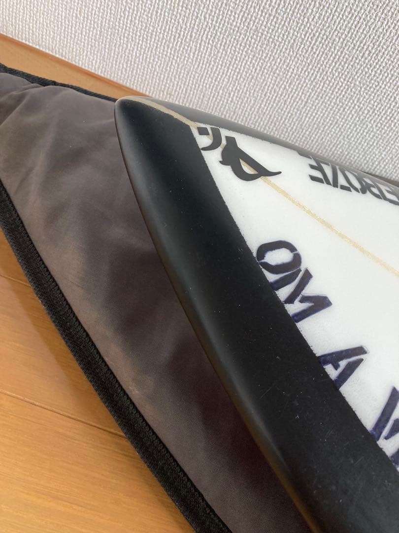 ★新品某有名youtubeシェイバー作限定一本5'11 34〜35L★