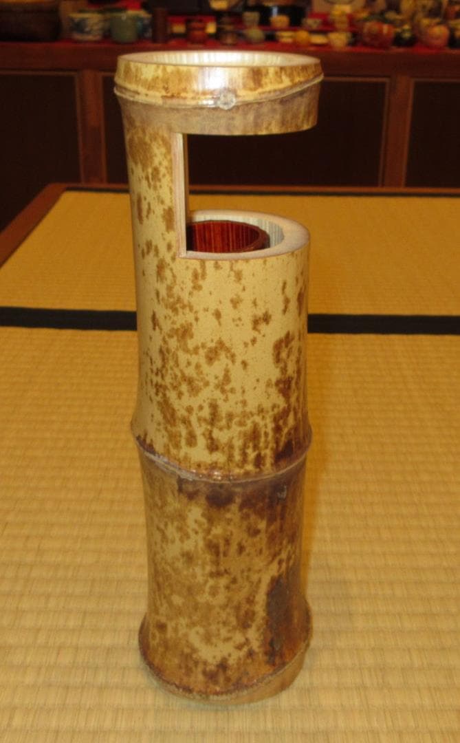 送料込【逢絢亭】茶道具 竹花入 銘「花吹雪」 立花大亀書付 関斎作 共箱