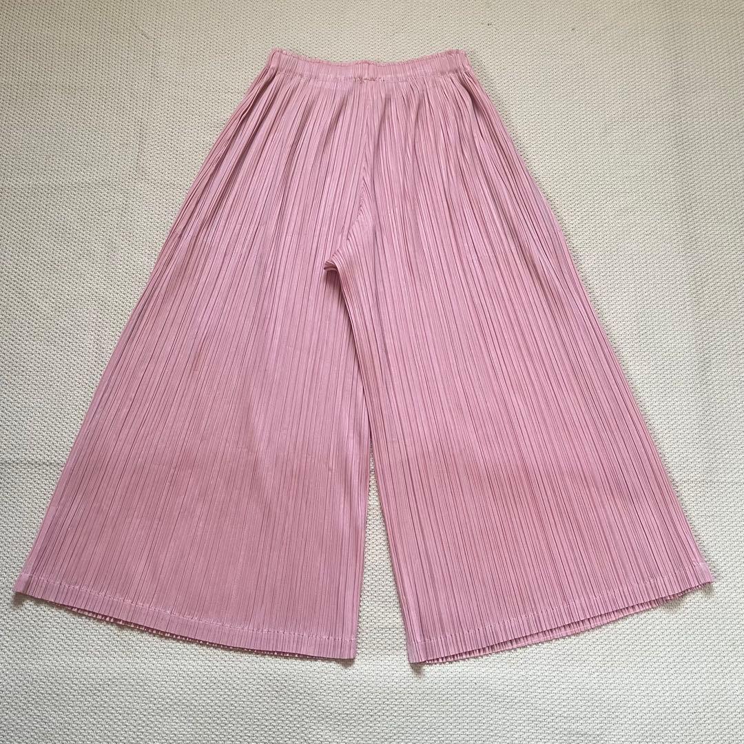 PLEATSPLEASE イッセイミヤケ フレアーワイドパンツ　ピンク　2