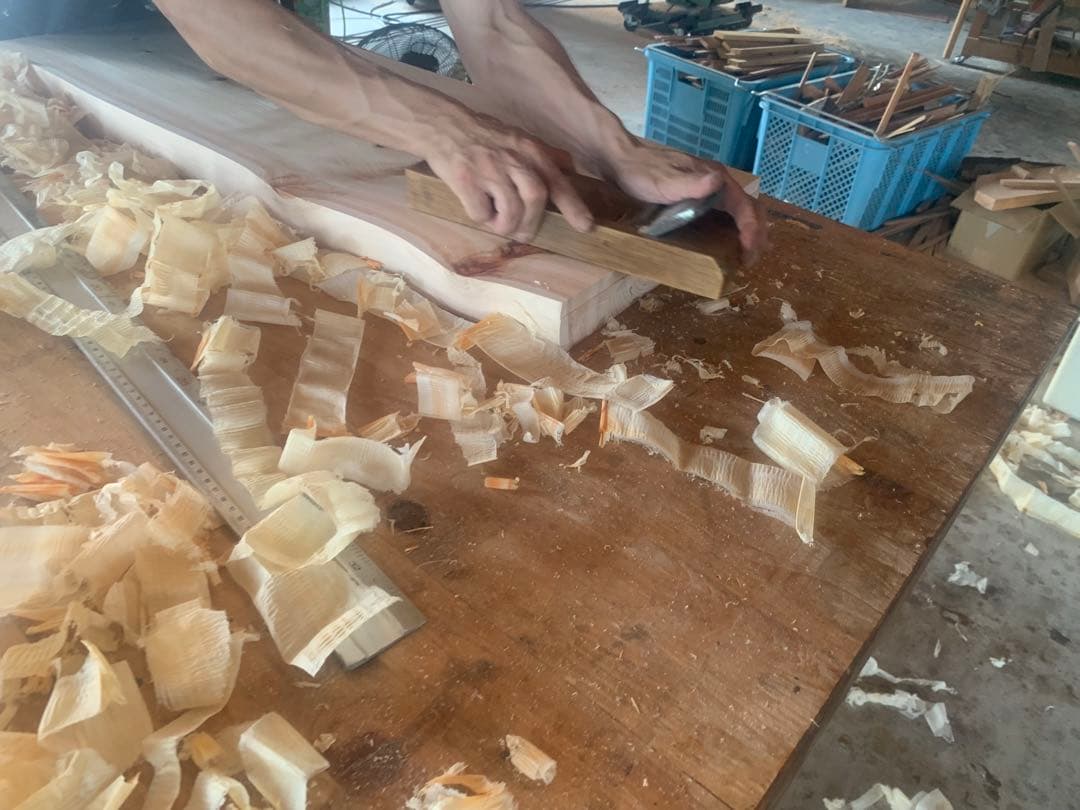 ☆ぺんぎん☆楠円形飾り台、桧片側耳付棚板オーダー製作●確認