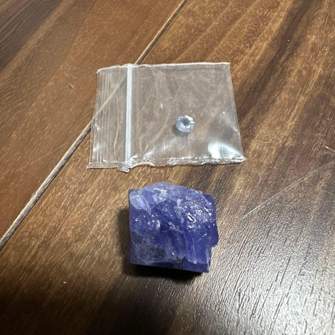 【特選】36.2ct タンザナイト原石　タンザニア産