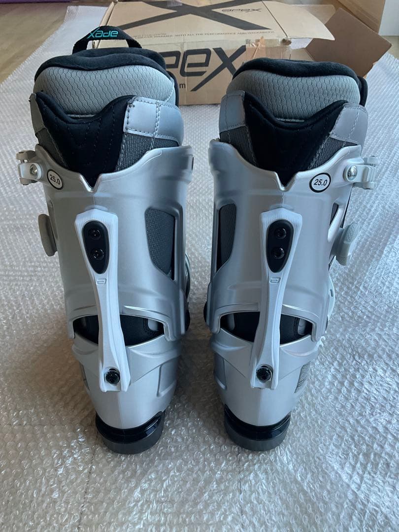 【新品】Apexスキーブーツ　25㎝