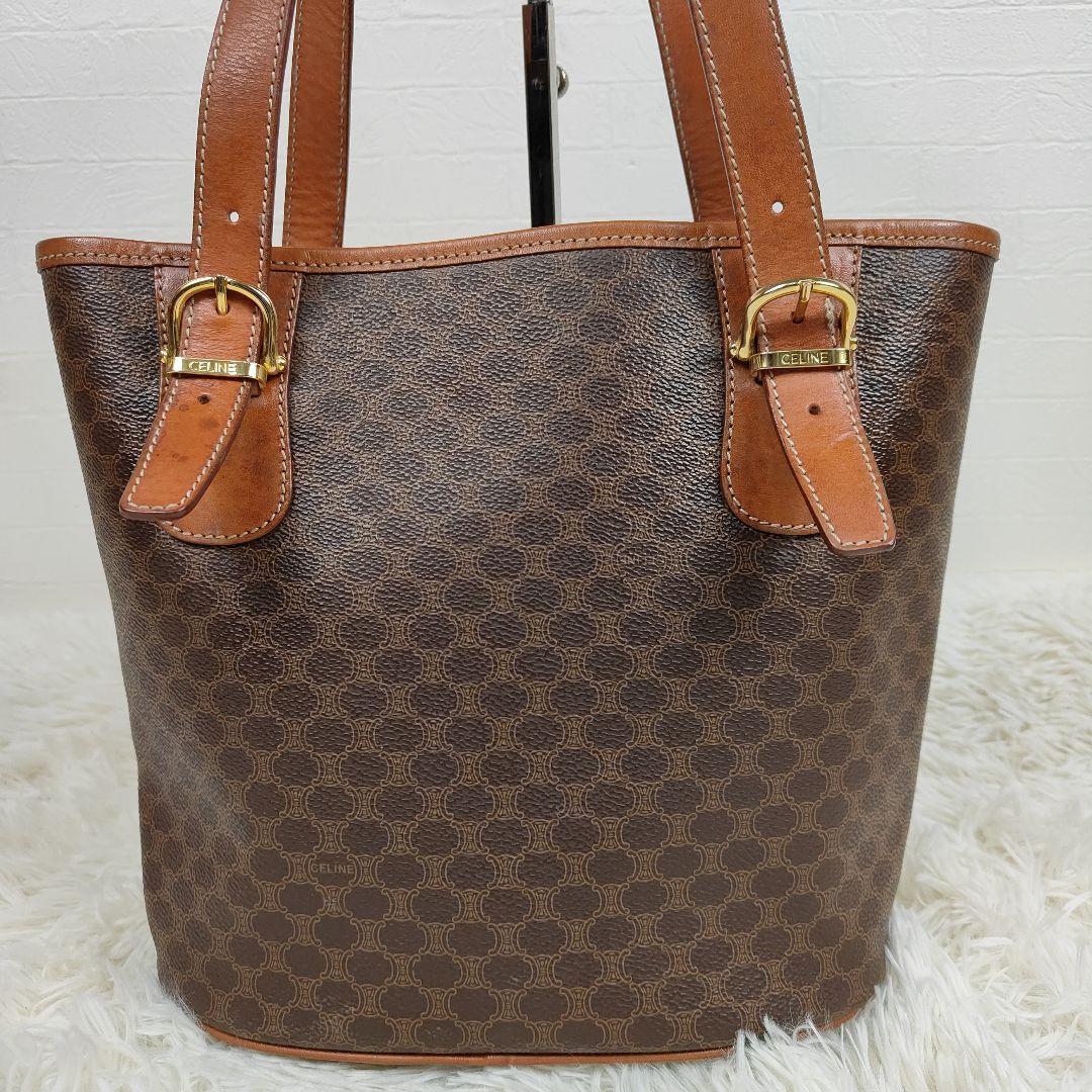 本日限定価格　セリーヌ　トートバッグ　マカダム　トリオンフ　型押し　バケツ型
