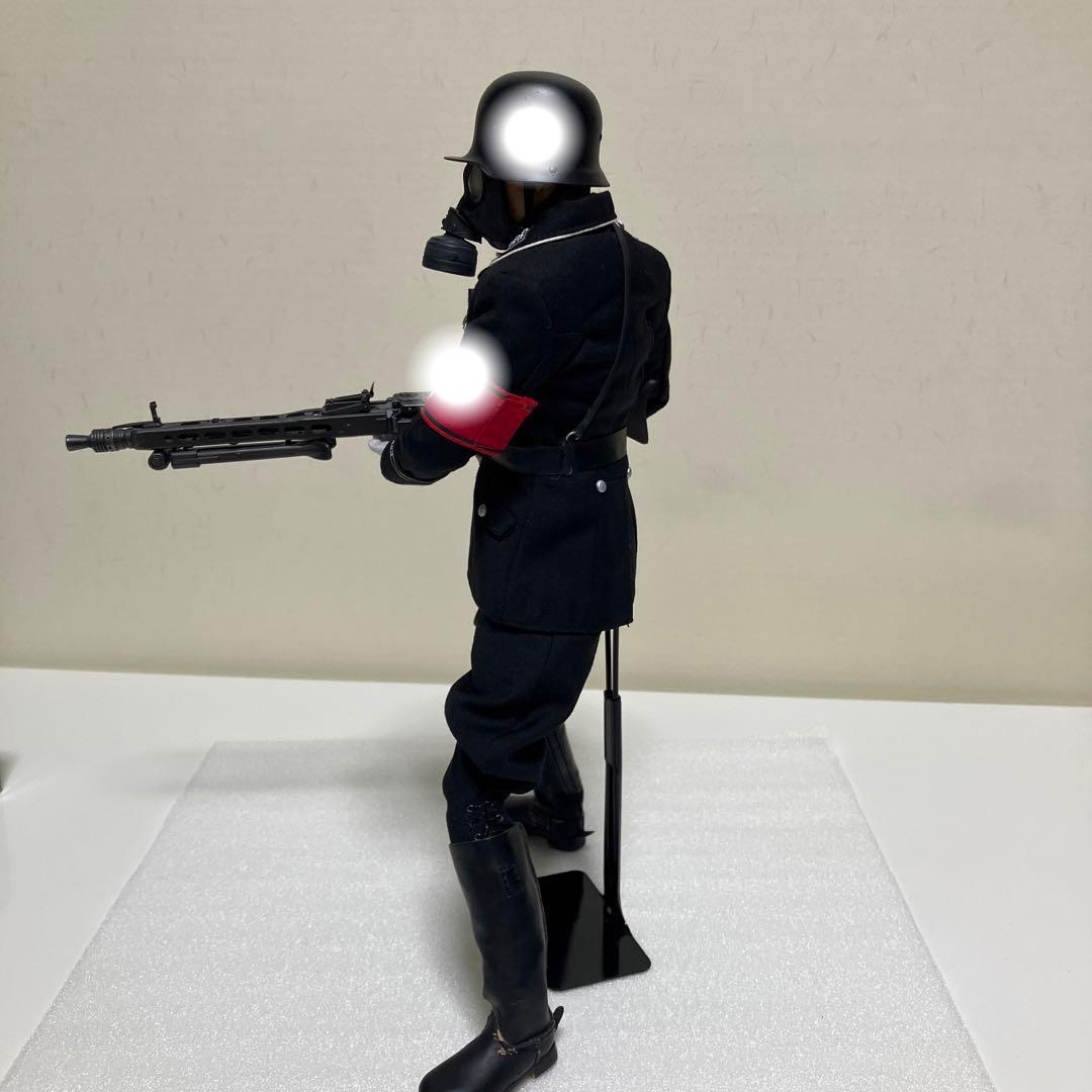 3R ドイツ軍エリート兵　MG42.ガスマスク付