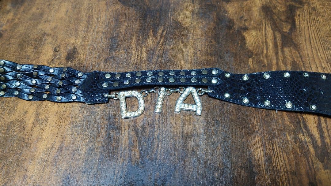 d.i.a　スタッズ付きレザーベルト