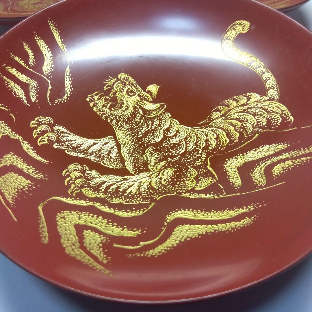 輪島塗　漆器三ッ組盃　沈金　虎の図　在銘　松竹梅　天然木　当日物　美品