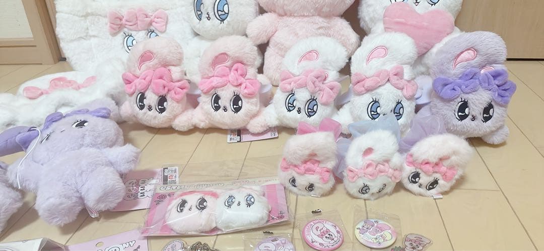 エスターバニー　ぬいぐるみ　ヘアバンド　バッグ　シュシュ　パスケース　まとめ売り