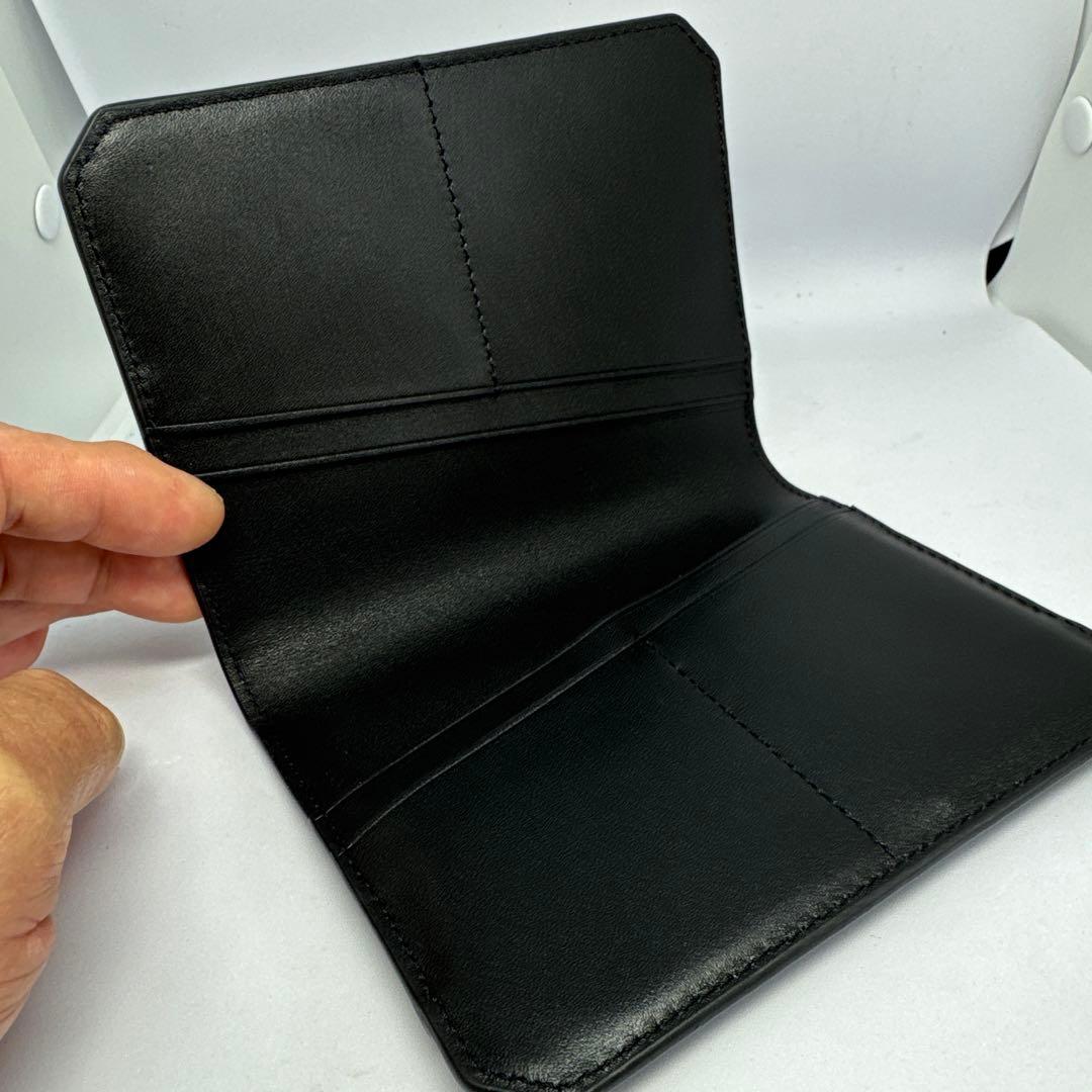 新品未使用　TUMIトゥミ　パスポートカバー　ケース　011881D